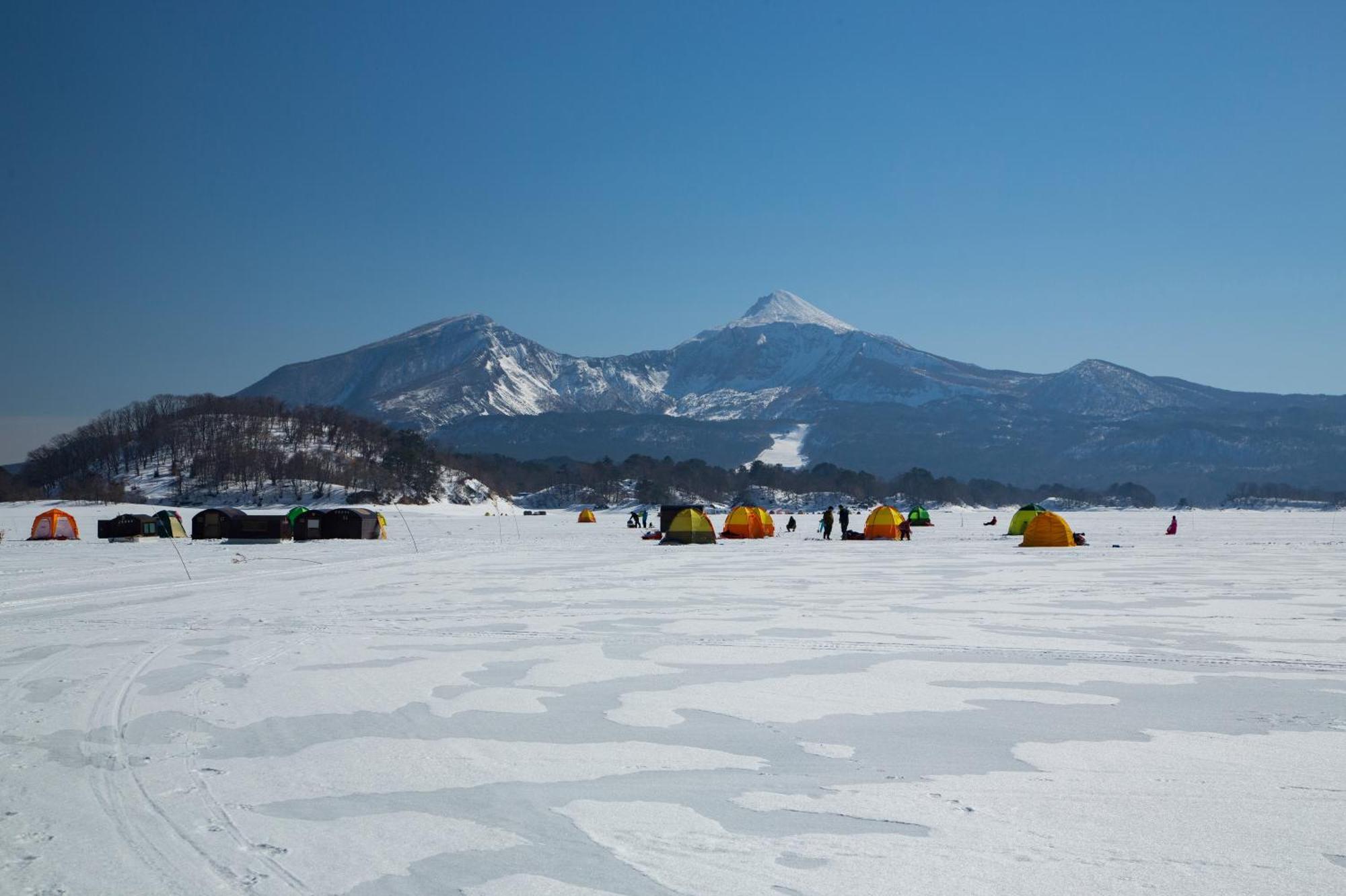 Urabandai Lake Resort Goshiki No Mori Kitashiobara Экстерьер фото